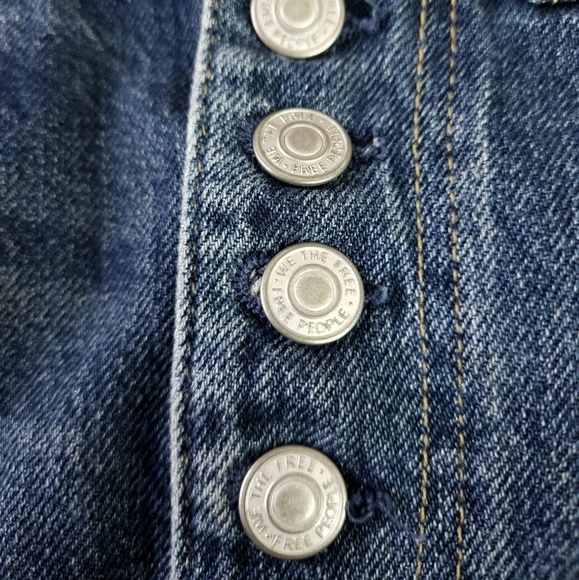 Free People We the Free Destroyed Denim Mini Skirt in Harvey Blue Size 25 - Picture 12 of 12